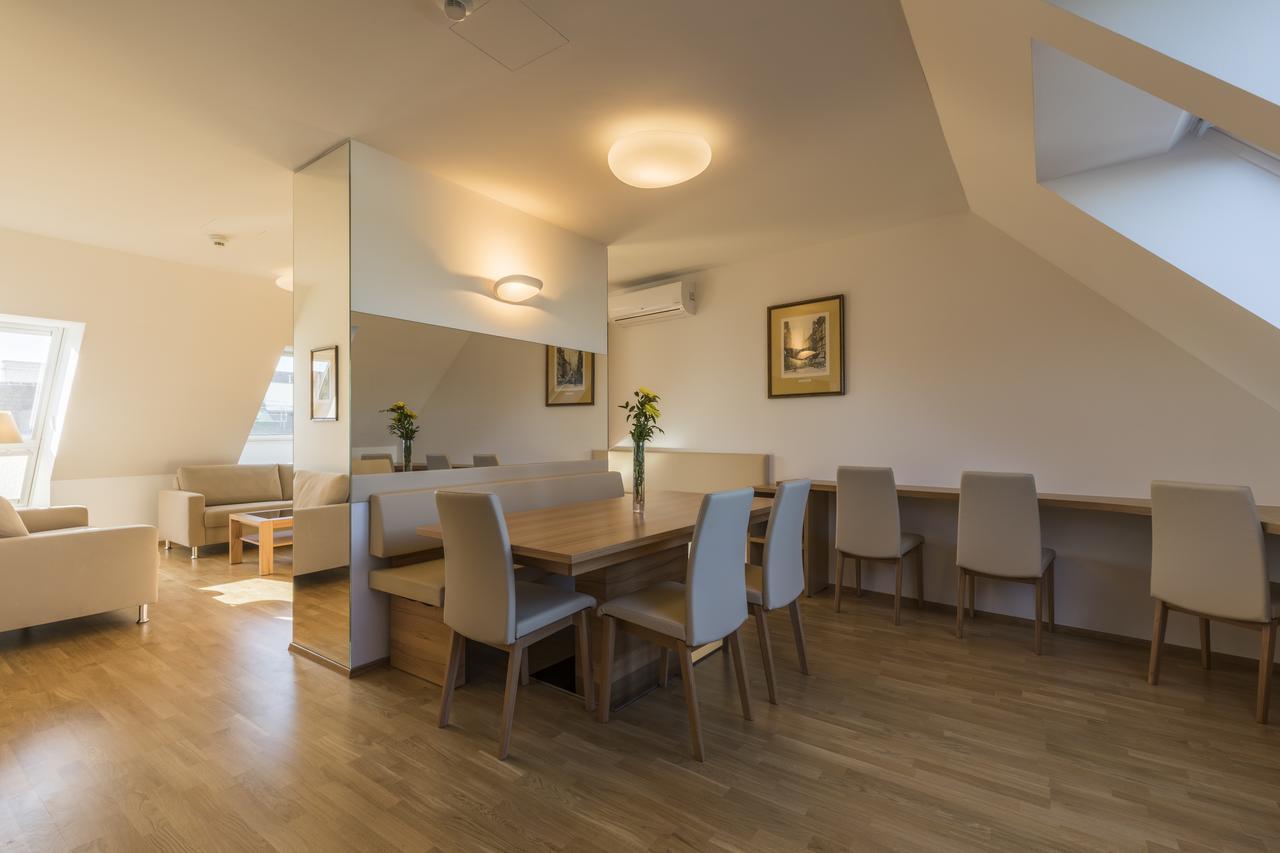 Grand Appartement *